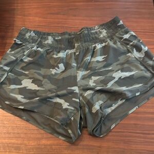 Athleta Mesh Run Racer short